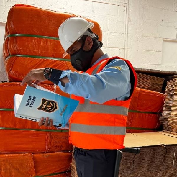 Seguridad a Industrias fuseg cia ltda